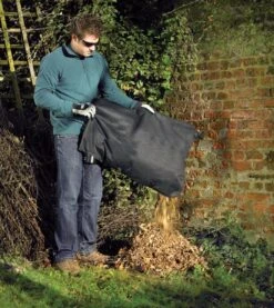 Black & Decker BLACK+DECKER GW3030-QS Bladblazer - 3000W - 50L Opvangbak - 16:1 Volumereductie -Tuin En Buiten 1070x1200