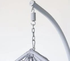 Egg Hangstoel Roundabout Grijs -Tuin En Buiten 1200x1049 1