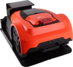 Zoef Robot Robotmaaier Betsie Met APP <1400 M2 -Tuin En Buiten 1200x1094 1