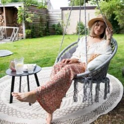 Vita5 Macramé Hangstoel - Voor Binnen En Buiten - Zonder Standaard - Incl. Kussen, Boekenvak En Beschermhoes - Tot 150kg - Grijs -Tuin En Buiten 1200x1200 1183