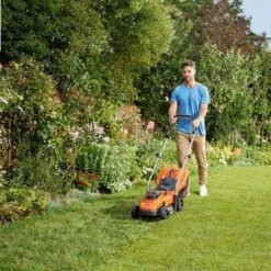 Black & Decker BLACK+DECKER BCMW3318N-XJ Grasmaaier - 18V - 33cm - Excl. Accu & Lader -Tuin En Buiten 1200x1200 737