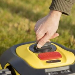 Powerplus POWXG6305 Robotmaaier - 18V - Voor Gazons Tot Ca. 500m² - Maaibreedte 180mm - Incl. Laadstation En Accessoires 16 Powerplus POWXG6305 Robotmaaier - 18V - Voor Gazons Tot Ca. 500m² - Maaibreedte 180mm - Incl. Laadstation En Accessoires -Tuin En Buiten 1200x1200 742