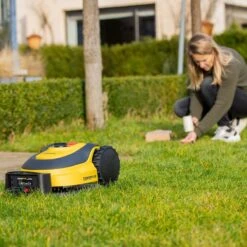 Powerplus POWXG6305 Robotmaaier - 18V - Voor Gazons Tot Ca. 500m² - Maaibreedte 180mm - Incl. Laadstation En Accessoires 18 Powerplus POWXG6305 Robotmaaier - 18V - Voor Gazons Tot Ca. 500m² - Maaibreedte 180mm - Incl. Laadstation En Accessoires -Tuin En Buiten 1200x1200 744