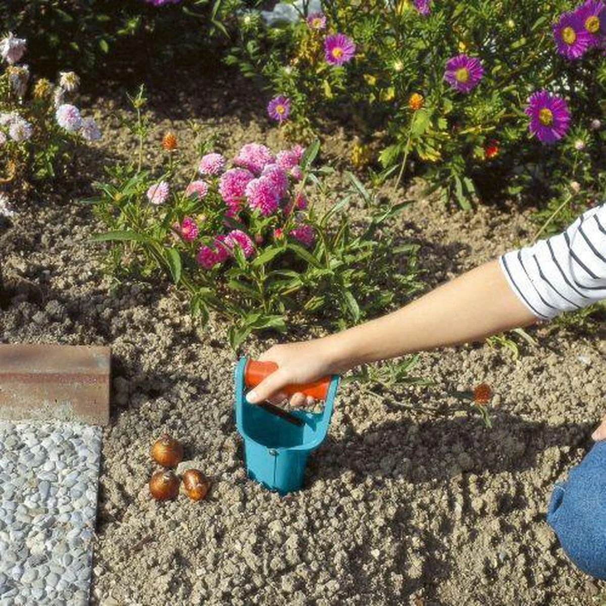 GARDENA Bollenplanter - Diepteaanduiding - Automatische Aardeloslating 8 GARDENA Bollenplanter - Diepteaanduiding - Automatische Aardeloslating - Afbeelding 8