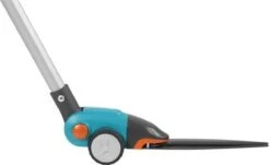 GARDENA Comfort Grasschaar - Op Steel -Tuin En Buiten 1200x735 2