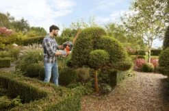 Black & Decker BLACK+DECKER BEHT201-QS Heggenschaar - 420W - 45cm - Gesnoerd -Tuin En Buiten 1200x786 1
