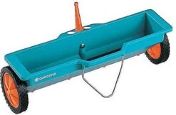 GARDENA Combisysteem Strooiwagen - 40 Cm Strooibreedte - Inhoud 3 Liter - Geschikt Voor 100m² -Tuin En Buiten 1200x789 3