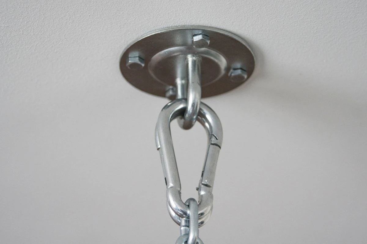 Ophangsysteem Hangstoel - In Hoogte Verstelbaar - Plafondhaak - Ophanghaak - Bokszak - Plafondbeugel 1 Ophangsysteem Hangstoel - In Hoogte Verstelbaar - Plafondhaak - Ophanghaak - Bokszak - Plafondbeugel