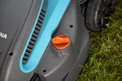 GARDENA - PowerMax™ 1200/32 0- Grasmaaier (gemotoriseerd) - Maaibreedte 32 Cm -Tuin En Buiten 1200x799 100