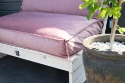 2L Home & Garden Rugkussen Velvet Oud Roze - 120 X 40cm -Tuin En Buiten 1200x800 191