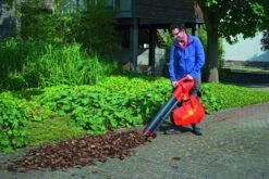 WOLF-Garten Elektrische Bladblazer LBV 2600 E - Motor 2600 Watt - Opvangzak 50 Liter - Reductie Ratio 10:1 -Tuin En Buiten 1200x800 205