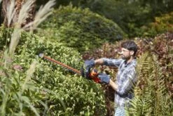 Black & Decker BLACK+DECKER BEHTS451-QS Heggenschaar - 550W - 60cm - Gesnoerd -Tuin En Buiten 1200x800 301