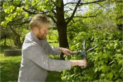 GARDENA - NatureCut - Heggenschaar - Robuust En Duurzaam -Tuin En Buiten 1200x800 328