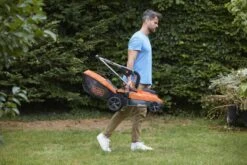 Black & Decker BLACK+DECKER BCMW3318L2-QW Grasmaaier - 18V - 33cm - Incl. 2 Accu's En Lader -Tuin En Buiten 1200x800 396