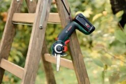 Bosch AdvancedCut 18 Microkettingzaag - Met 1 X 18 V Accu En Lader -Tuin En Buiten 1200x800 446