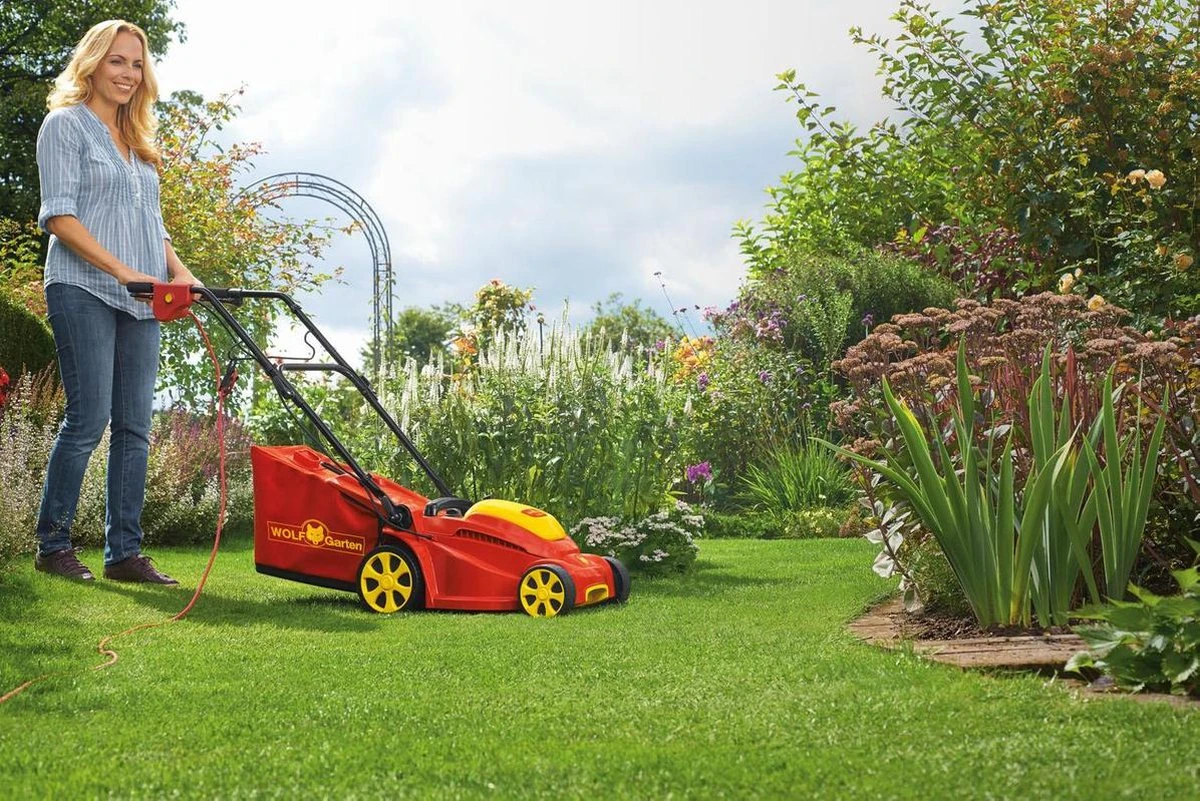 WOLF-Garten A 340 E Elektrische Grasmaaier - 1400 W - 34 Cm Maaibreedte - 30 Liter Opvangbak - Centrale Hoogte-instelling 20 WOLF-Garten A 340 E Elektrische Grasmaaier - 1400 W - 34 Cm Maaibreedte - 30 Liter Opvangbak - Centrale Hoogte-instelling - Afbeelding 20