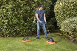 Black & Decker BLACK+DECKER BEMWH551-QS Zweefmaaier - 1200W - 30cm - Gesnoerd 11 Black & Decker BLACK+DECKER BEMWH551-QS Zweefmaaier - 1200W - 30cm - Gesnoerd -Tuin En Buiten 1200x803 1