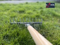 Synx Tools Verticuteerhark Verzinkt - Gazonbeluchters - Verticuteer / Harken - Bodembewerkers - Tuinartikelen / Tuingereedschap - Inclusief Steel 160cm -Tuin En Buiten 1200x899 9