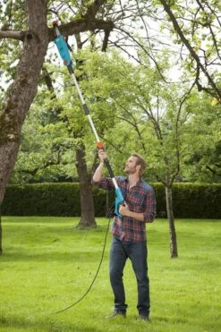 GARDENA - TCS 720/20 Kettingzaag - Max Bereik 4.40m 12 GARDENA - TCS 720/20 Kettingzaag - Max Bereik 4.40m -Tuin En Buiten 800x1200 76